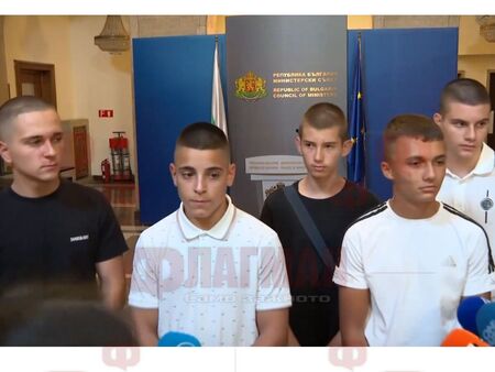  Петте момчета, които гасиха пожара край Сунгурларе с пръскачки и тупалки: Господ е с нас и не ни е боязън 