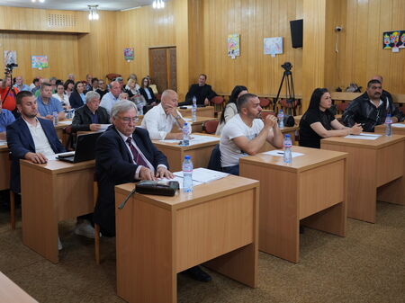 Областният управител върна решението за фотоволтаиците в с. Дюлево, ОбС ще умува как да излезе от сложна ситуация