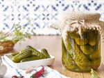 Край на родните консерви, от Индия ще хрупаме кисели краставички