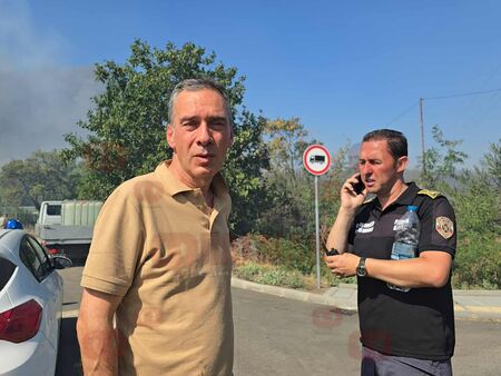 Кметът на Бургас: Има обгазени в Българово, евакуирани са хората от източната част на града