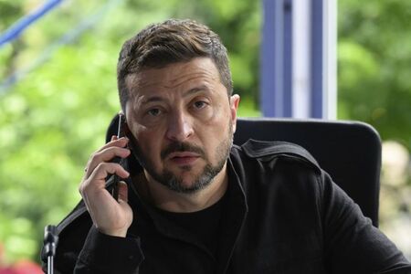 Зеленски: Русия може да засили натиска на фронта през следващите дни