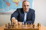 Гари Каспаров с нова лудост: Насочете ракетите към Москва! Естония в Петербург за 3 дни