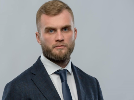 Украински депутат: Трябваше да арестуват Зеленски в САЩ