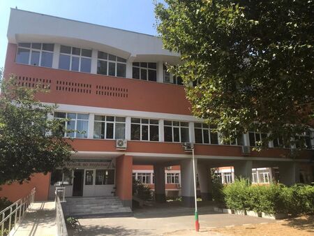 Министрите на образованието и туризма, ректорът на БДУ и кметът на Бургас ще обсъждат развитието на секторите по морето