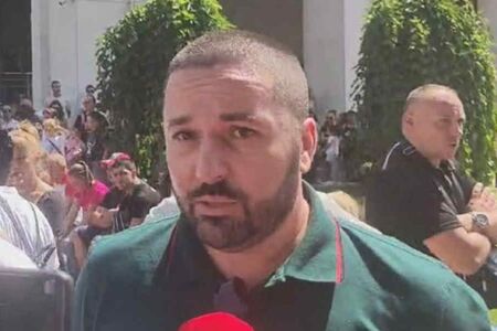 Бащата на Сияна от протеста в Бургас: Предполагам, че Никола е пушил райски газ, преди да се качи на фаталното АТВ