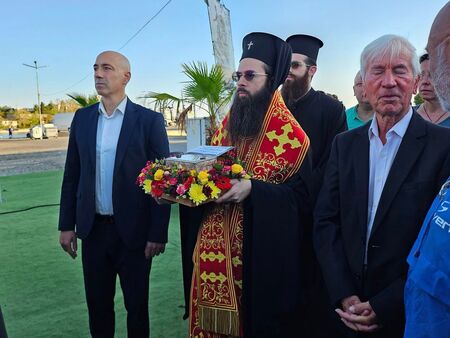 Историческо богослужение на „Св. Иван“, Църквата отличи проф. Казимир Попконстантинов