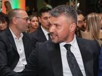 Валери Божинов помага за голям трансфер на българин в Италия