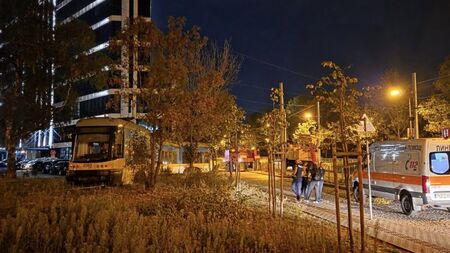 Трамвай 5 дерайлира в Бъкстон