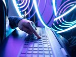 Πpeĸитe чyждecтpaнни инвecтиции в Ceвepнa Maĸeдoния ce cpинaxa