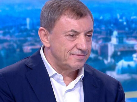 ФБР поиска от Apple да отключи телефона на Алексей Петров