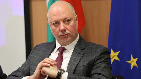 Росен Желязков няма да обяснява пред НС за бития шеф на полицията в Русе