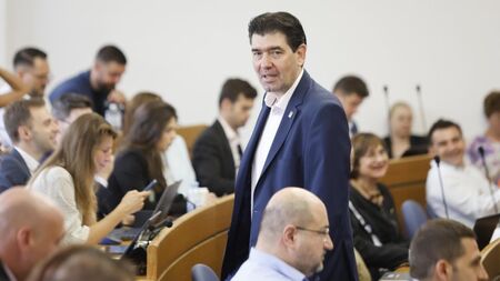 Иван Таков: СО да закръгли цената на билетите в евро надолу