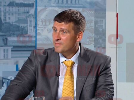 Ивелин Михайлов с бомбастична прогноза за вота на недоверие, очаква ГЕРБ да свали правителството