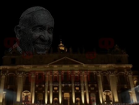 Ватикана се преобрази в сцена на музика и светлина