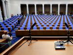 Решаващо гласуване в парламента днес