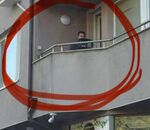 Колкото и да присветваш с фарове или да залагаш на Waze, този човек няма как да го видиш.