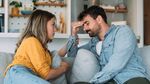 Знаци, че партньорът ви се комплексира от успехите ви