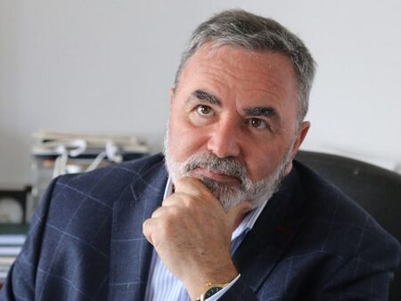Доц. Кунчев: Ще се имунизирам срещу грип, но не и срещу COVID, засега
