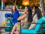 Емили си тръгна с петима мъже от „Ергенът: Любов в рая“