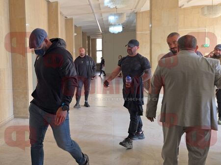 Делото за стрелбата срещу Митьо Очите във 4you забуксува (ВИДЕО)