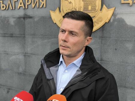 Нужна е спешна корекция на дерето на река Черна, иначе пак ще изтръпваме при сериозни дъждове, каза Марин Киров