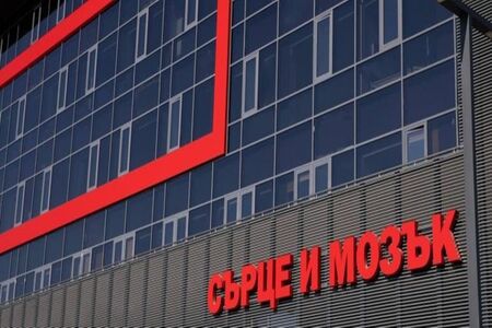 Съдови хирурзи от "Сърце и Мозък" спасиха пациент с разкъсана аневризма на коремната аорта