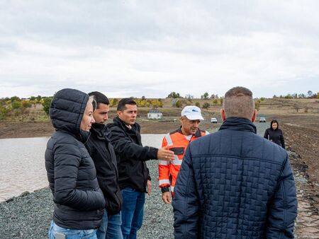 Кметът Марин Киров повика експерти от МОСВ, за да обследват терените, засегнати от потопа в Царево