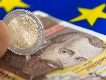 5 почивни дни за Нова година заради еврото
