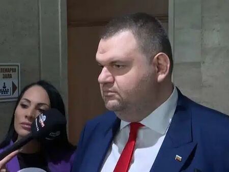 Вижте къде в Бургас да изкарате курс за оръжие или да постреляте за удоволствие