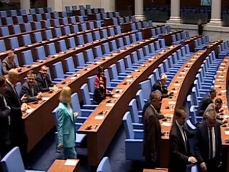 "Хеттрик" - отново без кворум в парламента! Ще се изненадате колко депутати се регистрираха днес