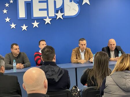 Жечо Станков и депутатите от ГЕРБ в ключов разговор с кметовете от региона