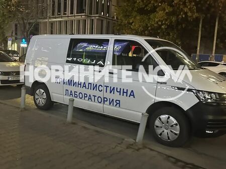 Детето е прието в Детска противошокова зала в болницата състоянието