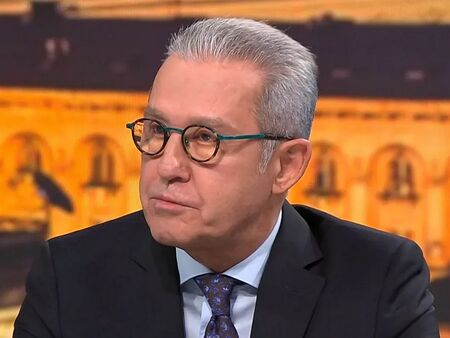 Странен обрат: Йордан Цонев инициира държавна покупка на коли за Президентството, заплати на шофьорите им - също