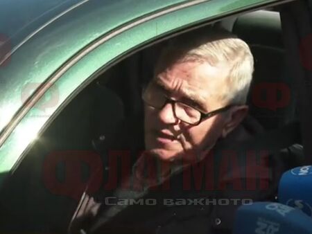 Оцелялото 7-годишно момче предпазило съседите, брат му щял да убие и тях