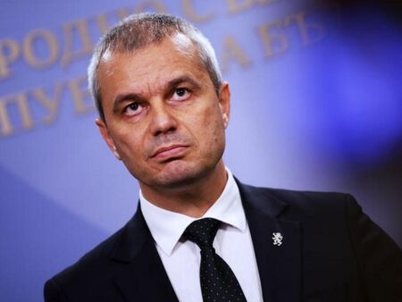 Костадинов: Предлагаме законодателни промени, с които да се забрани санкционирани по закона "Магнитски" да заемат висши държавни позиции