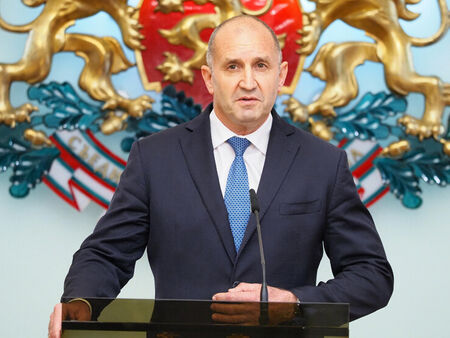 Президентът наложи вето върху промените в два закона