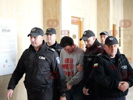 Тройният убиец Фахри от Люляково се изправя пред съда. Отрича да е очистил близките си
