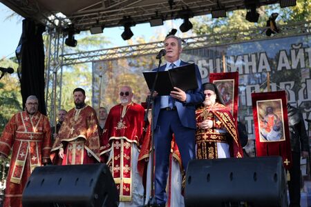 Айтос празнува с Молец и Дует Шик