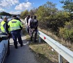 ГДБОП задържа 11 души за трафик на мигранти през България
