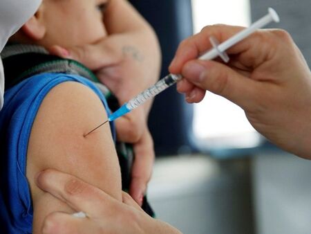 Лекари алармират: Грипната вълна иде, а ваксините са малко