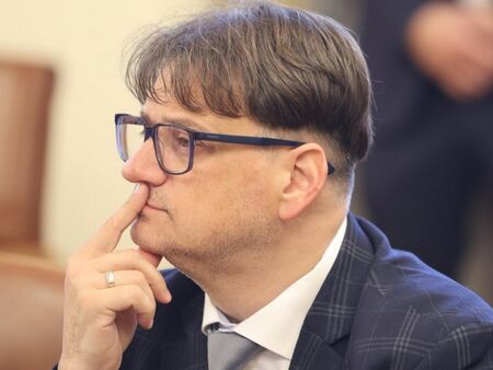 Мариан Бачев: Нямам нужда да се защитавам, Росен Белов е пълнолетен, да отговаря за постъпките си