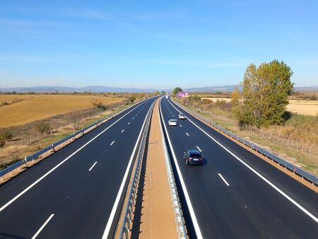 Идва ли край на кошмара по АМ "Тракия"? АПИ: Утре отваряме ремонтиран участък, но затваряме друг (СНИМКИ)