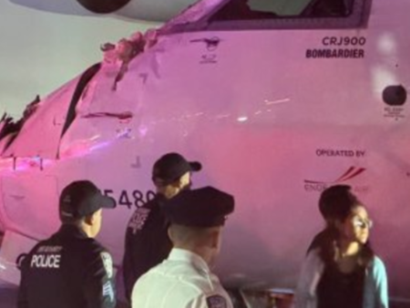 Два самолета се сблъскаха на летище