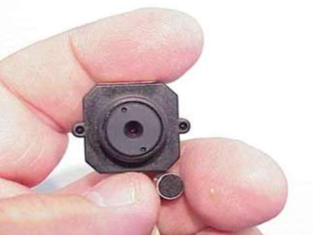 Хазяин инсталира скрити камери в апартаменти, първа пропищя студентка