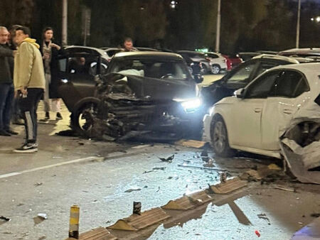 Шофьорът, помел шестте коли в София, не е случаен. Ето кой се оказа