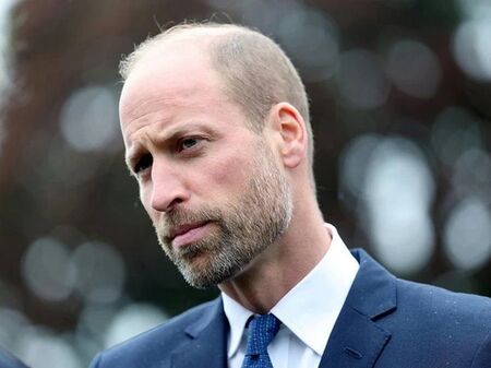 Принц Уилям осъди списание, снимало семейството му