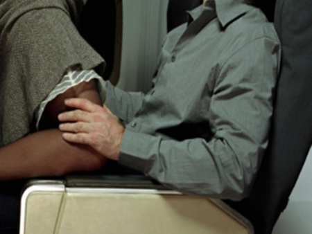 Наказаха гребец за секс в самолет, животът му може да се разруши