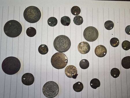 Спипаха 18-годишен бургазлия с торба старинни монети, май ще се окажат културно-исторически ценности