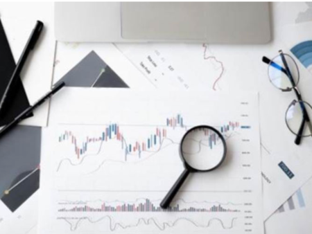 Бизнес климатът у нас се влошава през октомври – спад във всички сектори