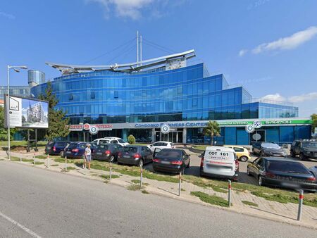 Знаете ли, че една от най-известите сгради в Бургас носи доста палаво име?